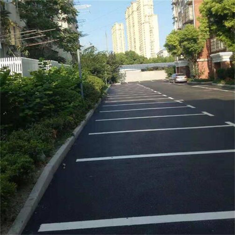 新城街道厂区划线